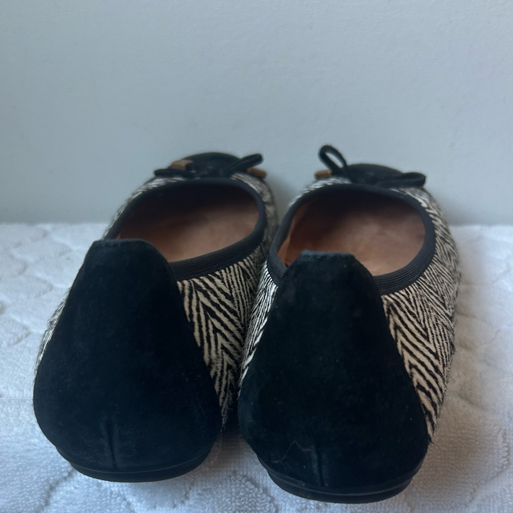 Vionic Spark Minna ballet flats black white zebra-patterned calf hair 8.5 Narrow - Picture 3 of 7